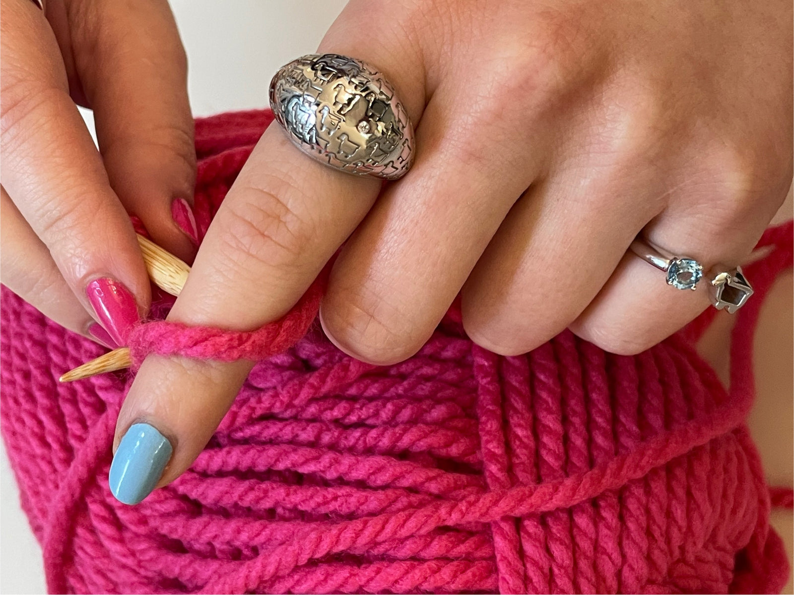 F9FC8F60-06E9-407A-9322-