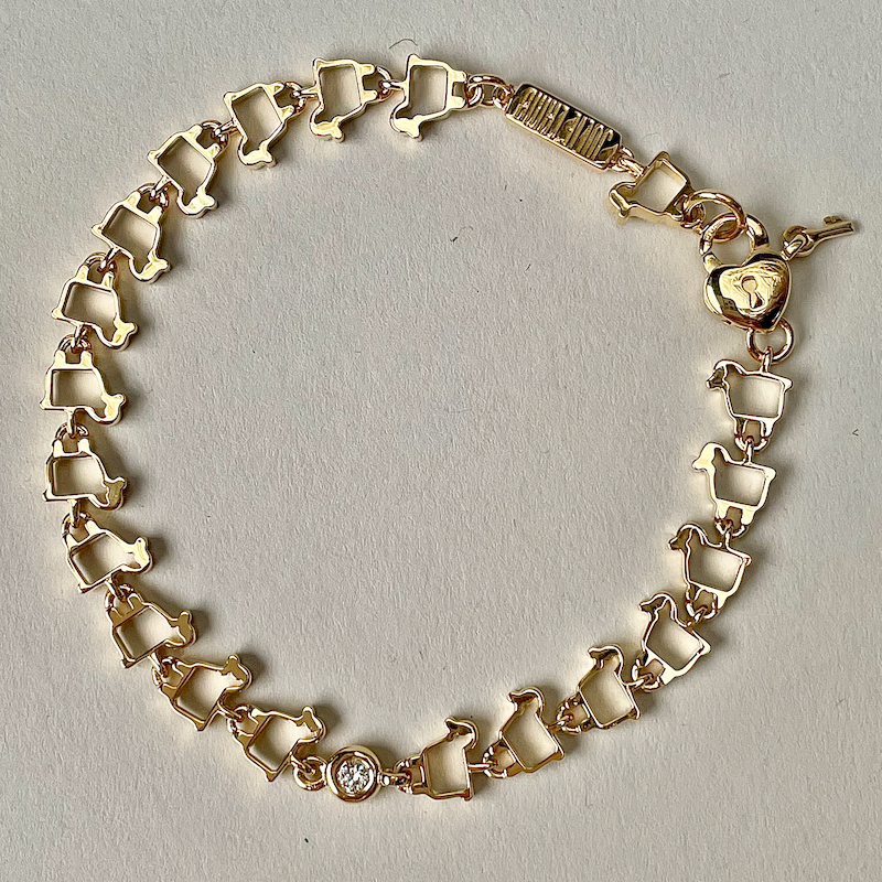 18K Gold Lamb logo link bracelet with heart shape lock and key